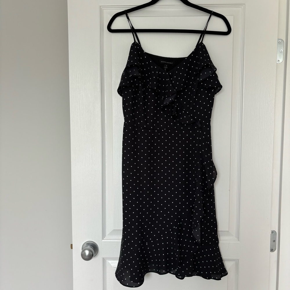 Banana Republic | Faux Wrap Dress - Size 8